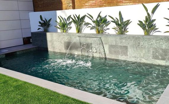 Piscinas-pequenas-patios-portada